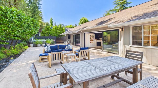 767 Rocky Hill Rd, Murphys, CA 95247