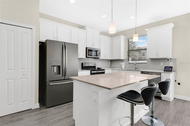 1208 PAYNE STEWART DRIVE, Davenport, FL 33896