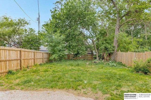4517 Izard Street, Omaha, NE 68132