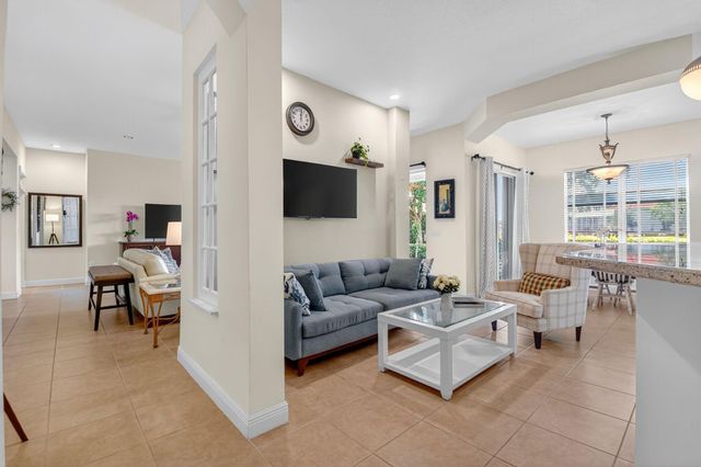 9826 Via Amati, Lake Worth, FL 33467