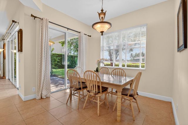 9826 Via Amati, Lake Worth, FL 33467