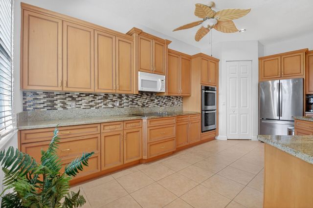 9826 Via Amati, Lake Worth, FL 33467