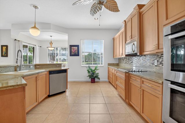 9826 Via Amati, Lake Worth, FL 33467