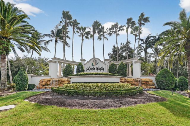 9826 Via Amati, Lake Worth, FL 33467