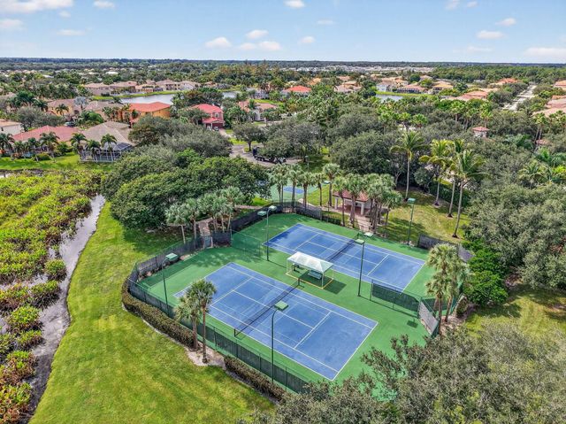 9826 Via Amati, Lake Worth, FL 33467
