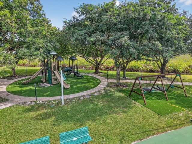 9826 Via Amati, Lake Worth, FL 33467