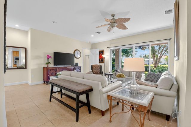 9826 Via Amati, Lake Worth, FL 33467