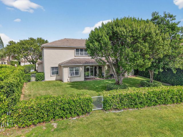 9826 Via Amati, Lake Worth, FL 33467