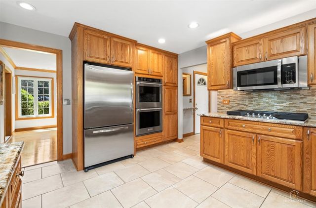 22256 W Cambridge Drive, Kildeer, IL 60047