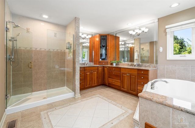 22256 W Cambridge Drive, Kildeer, IL 60047