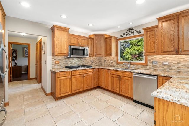 22256 W Cambridge Drive, Kildeer, IL 60047