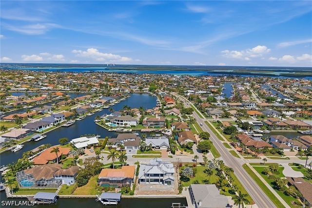 1790 Maywood CT, Marco Island, FL 34145