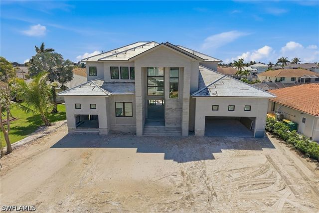 1790 Maywood CT, Marco Island, FL 34145