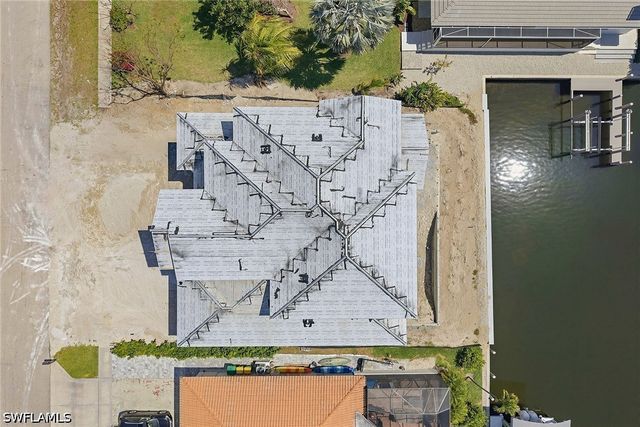 1790 Maywood CT, Marco Island, FL 34145