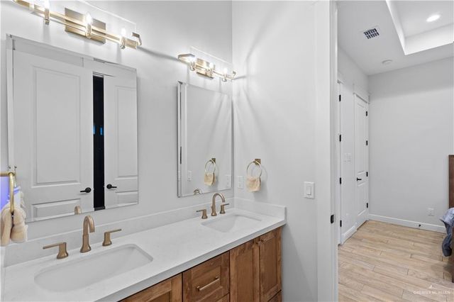 2504 Tulip Avenue, Mission, TX 78574
