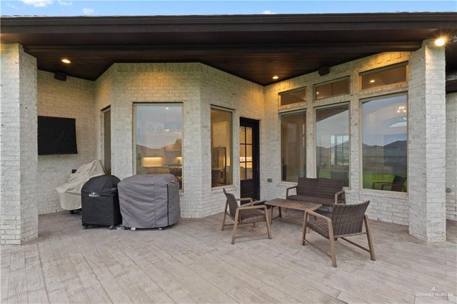 2504 Tulip Avenue, Mission, TX 78574