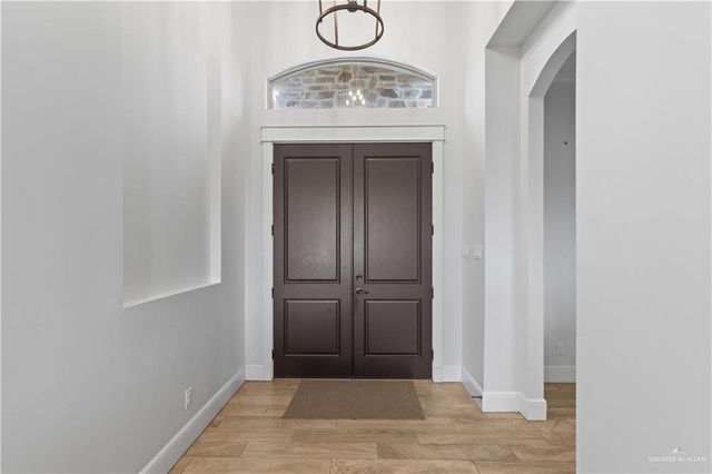 2504 Tulip Avenue, Mission, TX 78574