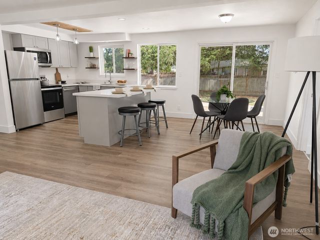 2402 Larch SE, Lacey, WA 98503