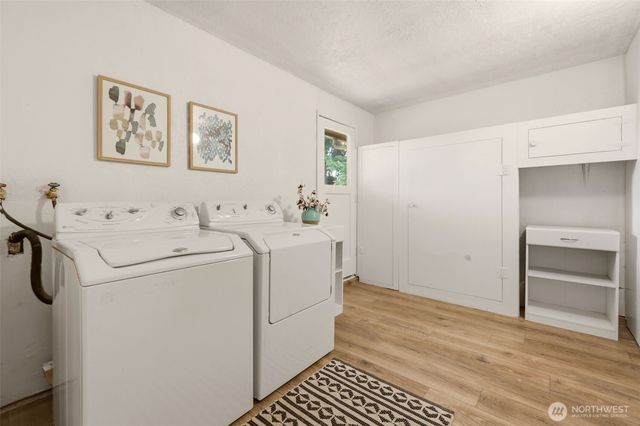 2402 Larch SE, Lacey, WA 98503