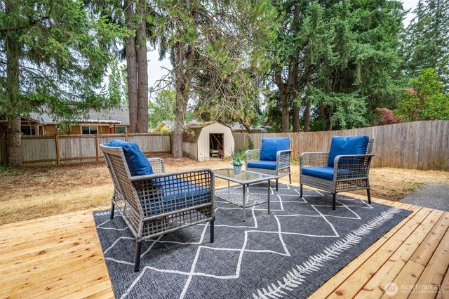 2402 Larch SE, Lacey, WA 98503