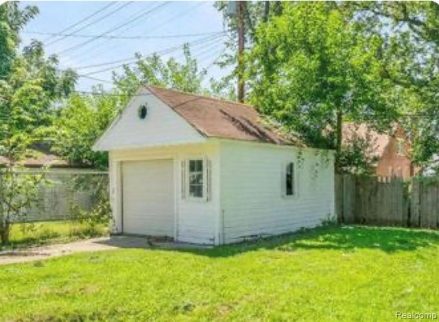 15471 Saint Marys Street, Detroit, MI 48227