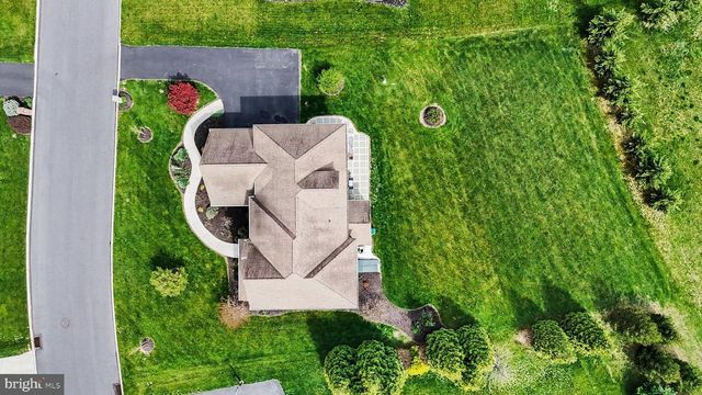 1223 SUMMIT, Mechanicsburg, PA 17050