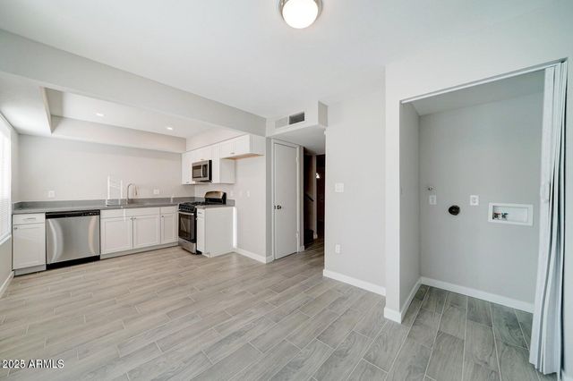 3840 N 43RD Avenue 79, Phoenix, AZ 85031