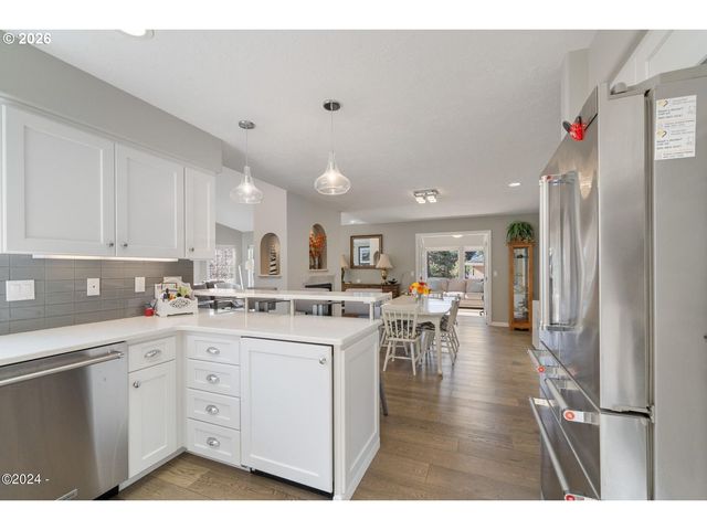 465 Sw EDGEWATER, Depoe Bay, OR 97341