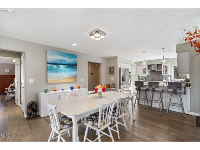 465 Sw EDGEWATER, Depoe Bay, OR 97341