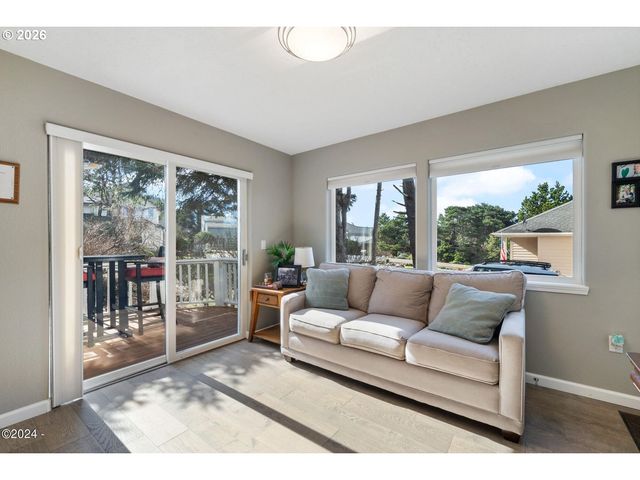 465 Sw EDGEWATER, Depoe Bay, OR 97341