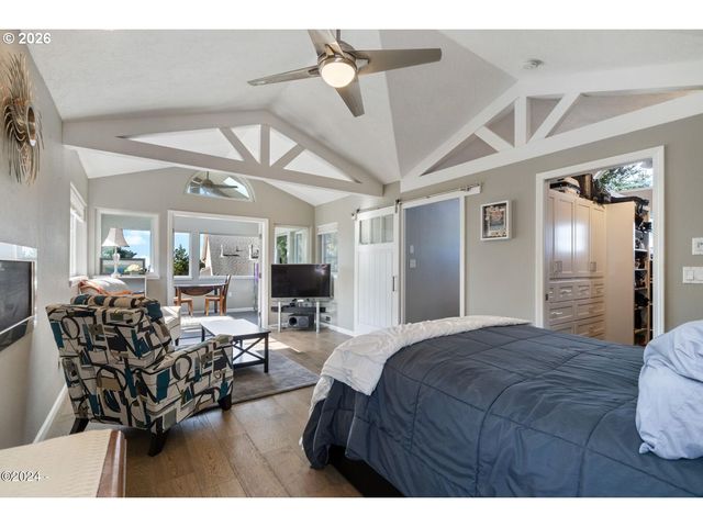 465 Sw EDGEWATER, Depoe Bay, OR 97341