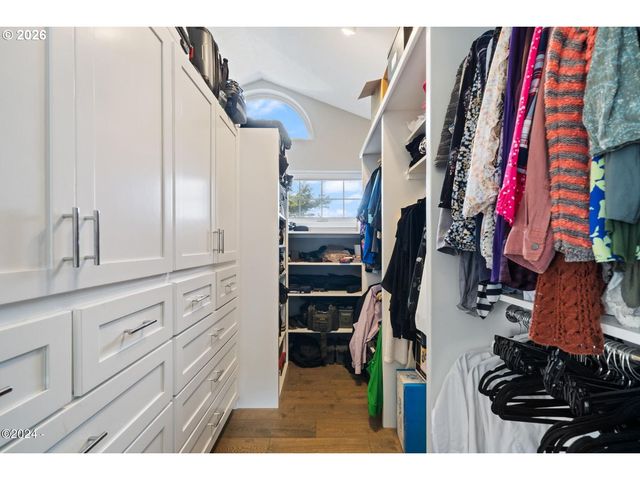 465 Sw EDGEWATER, Depoe Bay, OR 97341