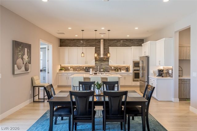 9008 Rolling Pietra Street, Las Vegas, NV 89166