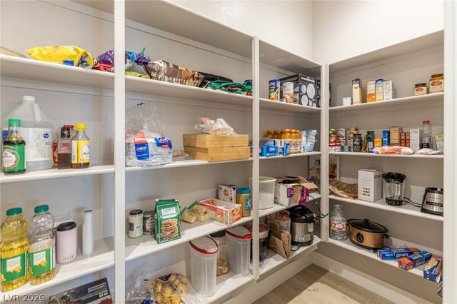 9008 Rolling Pietra Street, Las Vegas, NV 89166