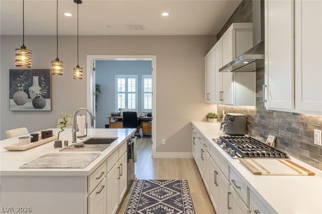 9008 Rolling Pietra Street, Las Vegas, NV 89166