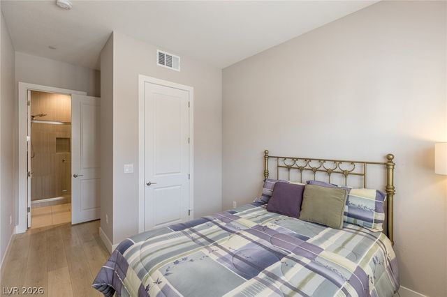 9008 Rolling Pietra Street, Las Vegas, NV 89166