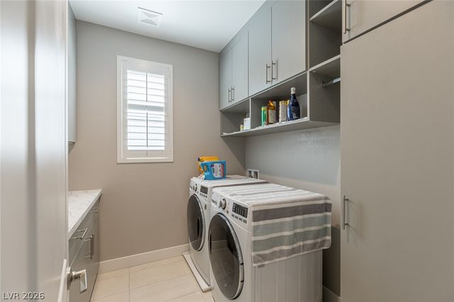 9008 Rolling Pietra Street, Las Vegas, NV 89166