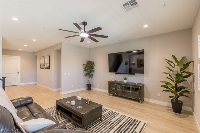 9008 Rolling Pietra Street, Las Vegas, NV 89166