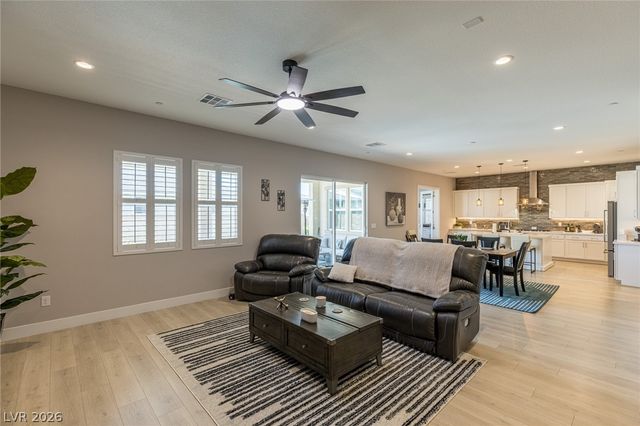 9008 Rolling Pietra Street, Las Vegas, NV 89166