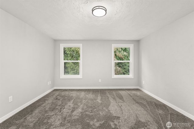 176 Chilvers Road, Chehalis, WA 98532