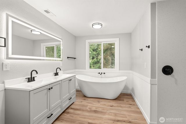 176 Chilvers Road, Chehalis, WA 98532