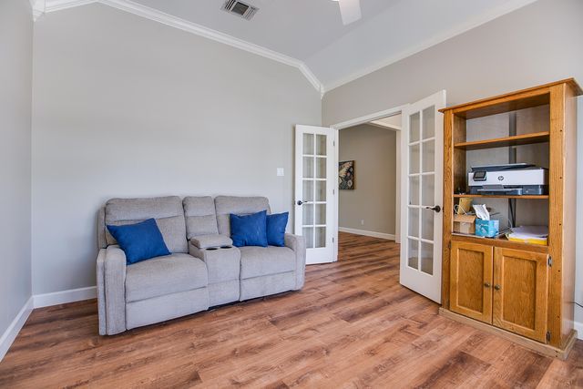 1225 Avondale Avenue, San Angelo, TX 76901