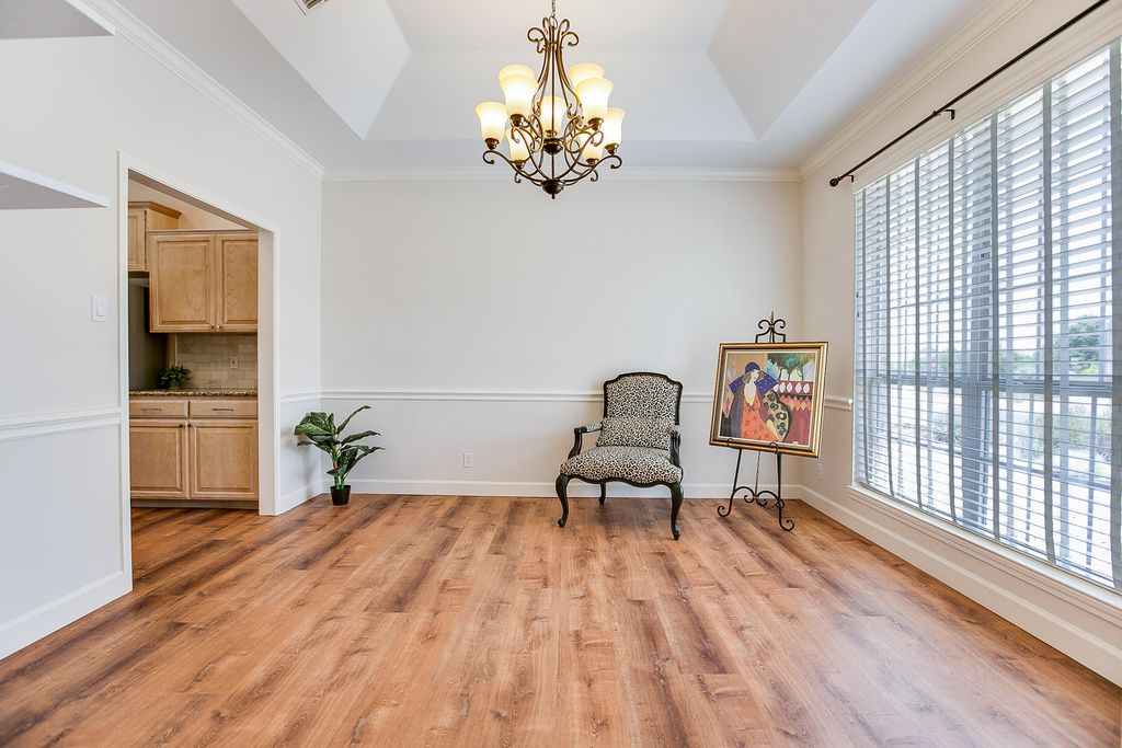 Image 15 of property listing at 1225 Avondale Avenue, San Angelo, TX 76901