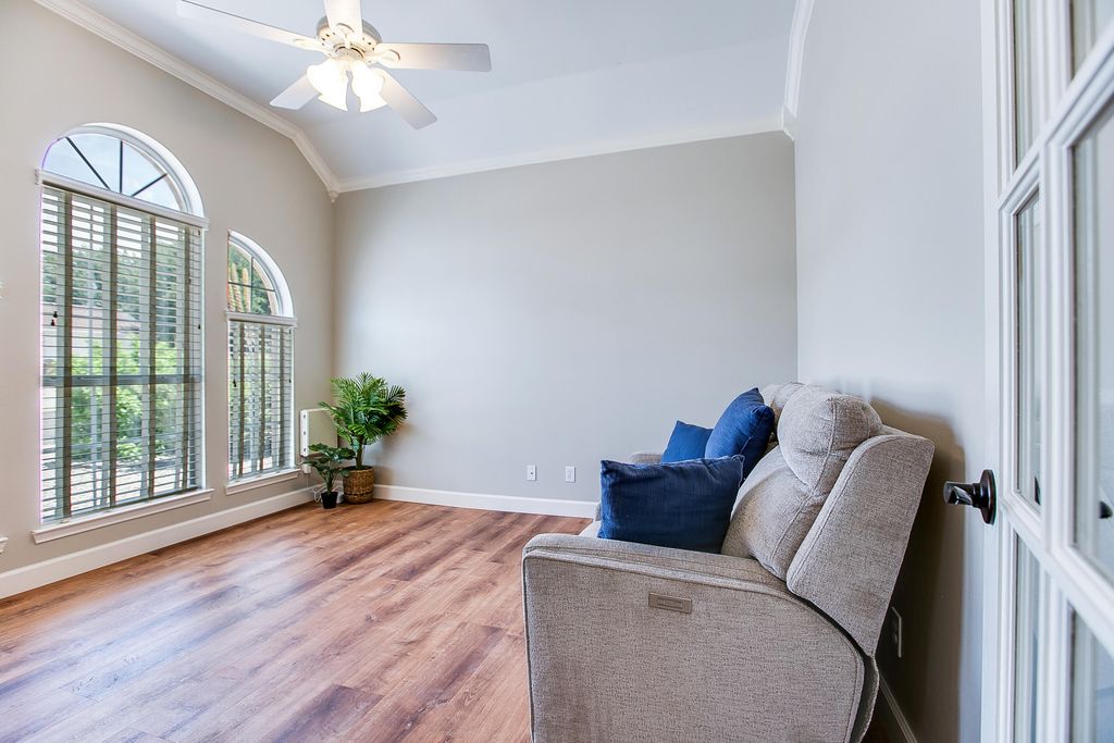 Image 16 of property listing at 1225 Avondale Avenue, San Angelo, TX 76901