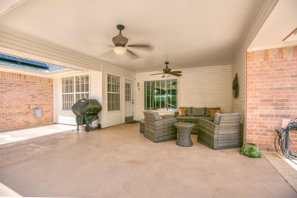 Image 35 of property listing at 1225 Avondale Avenue, San Angelo, TX 76901