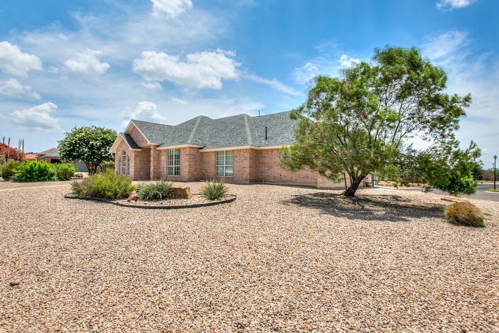 Image 37 of property listing at 1225 Avondale Avenue, San Angelo, TX 76901