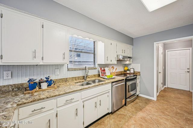 2294 KENSINGTON Lane, Orange Park, FL 32073