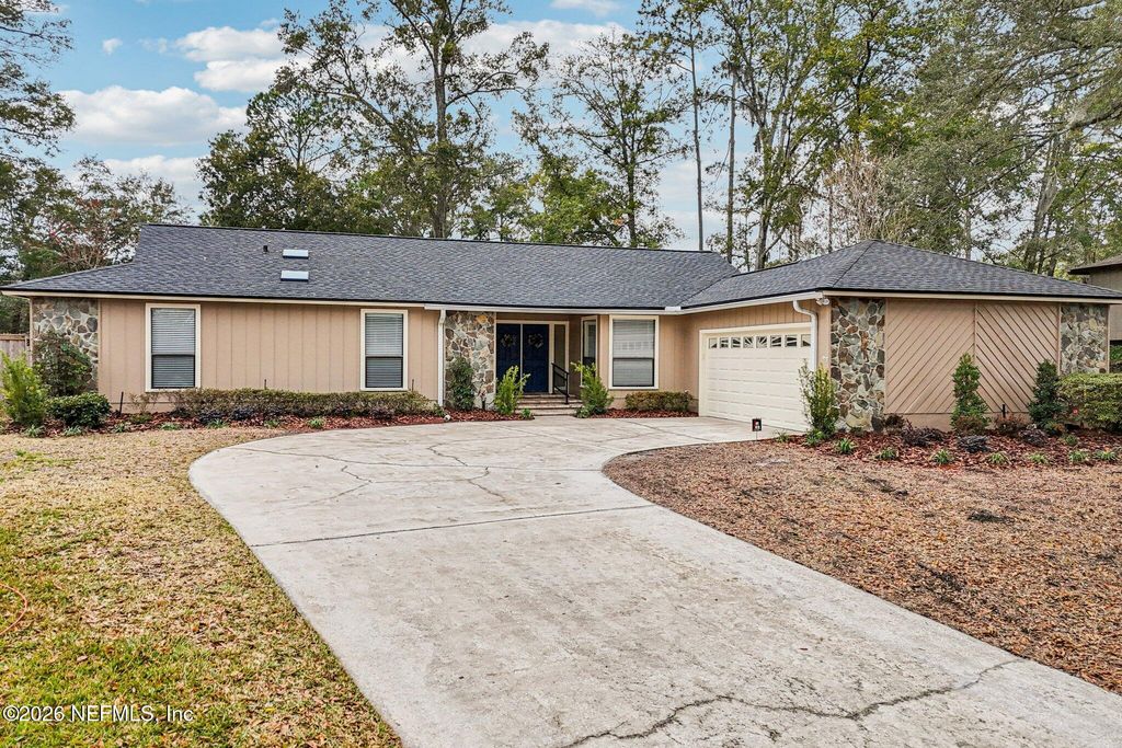 2294 KENSINGTON Lane, Orange Park, FL 32073