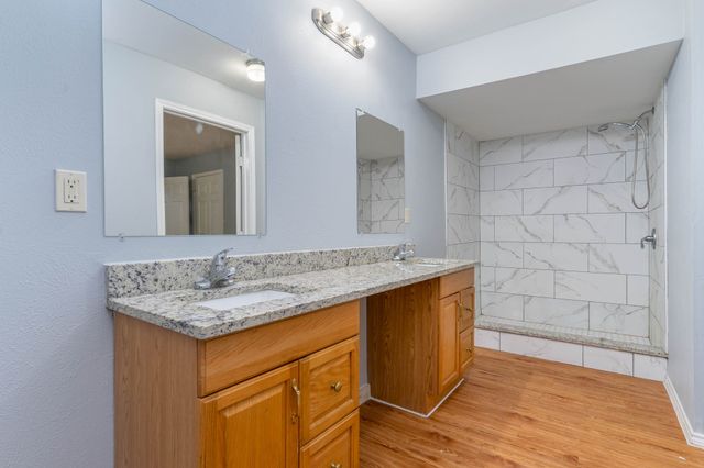 2630 Lenway Street, Dallas, TX 75215