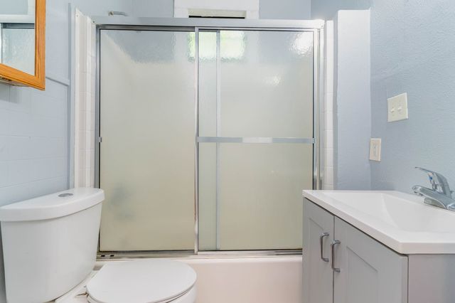 2630 Lenway Street, Dallas, TX 75215